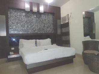 Hotel Jewel's, New Delhi 1